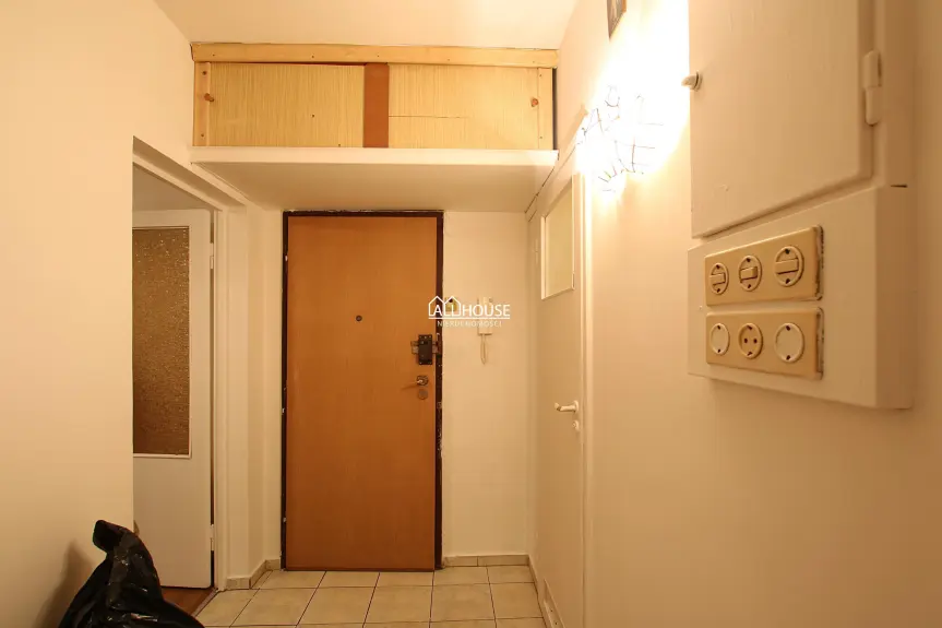 Radom, Ustronie, Komandosów, KAWALERKA, UL. KOMANDOSÓW, OS. USTRONIE