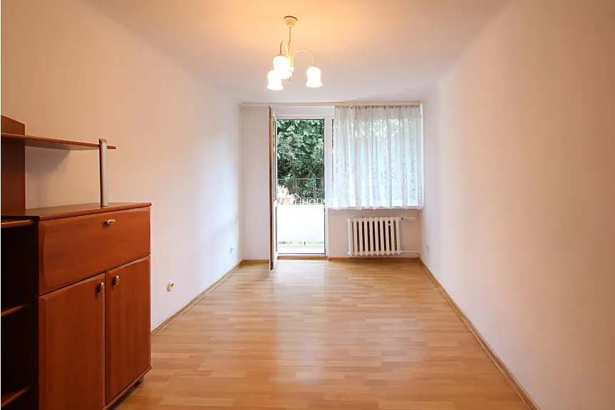 Radom, XV-lecia, 11 Listopada, 3 POKOJE DO WEJŚCIA, UL.11 LISTOPADA, OS. XV-LECIA