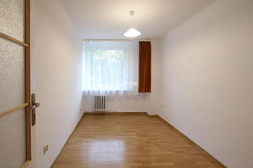 Radom, XV-lecia, 11 Listopada, 3 POKOJE DO WEJŚCIA, UL.11 LISTOPADA, OS. XV-LECIA