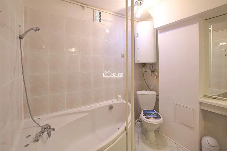 Radom, XV-lecia, 11 Listopada, 3 POKOJE DO WEJŚCIA, UL.11 LISTOPADA, OS. XV-LECIA