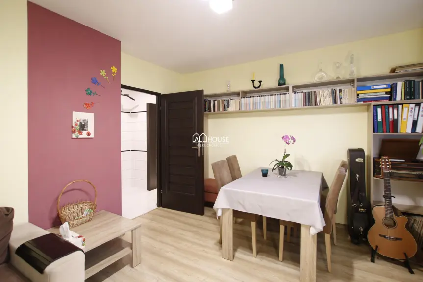 Radom, Ustronie, Staroopatowska, 2 POKOJE Z CAŁYM WYPOSAŻENIEM + MIEJSCE POSTOJOWE