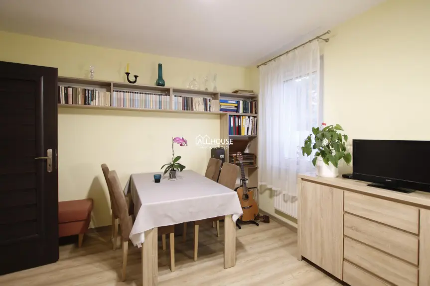 Radom, Ustronie, Staroopatowska, 2 POKOJE Z CAŁYM WYPOSAŻENIEM + MIEJSCE POSTOJOWE