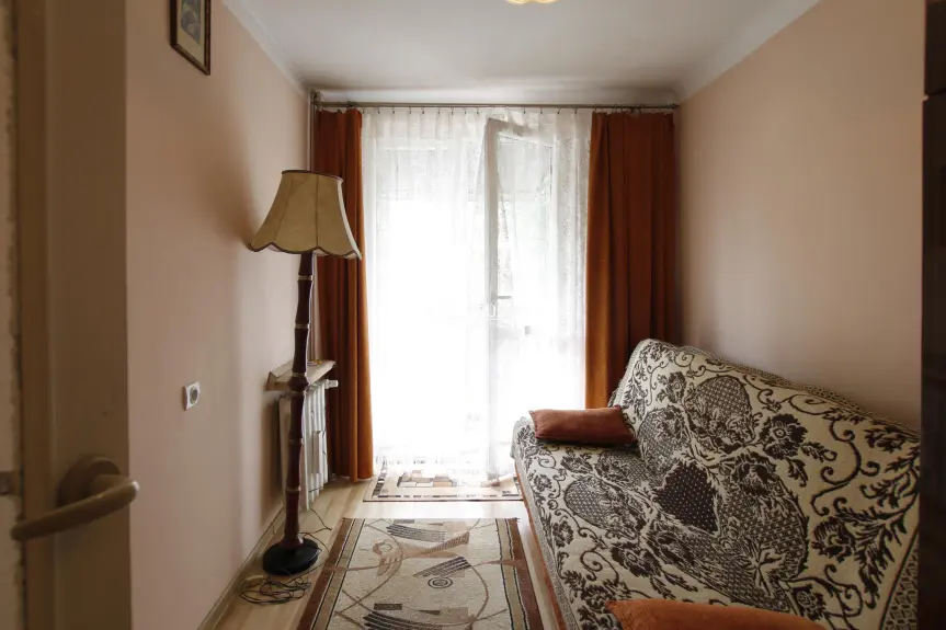 Radom, XV-lecia, 11 Listopada, 2 POKOJE, P:1/10, OS. XV-LECIA