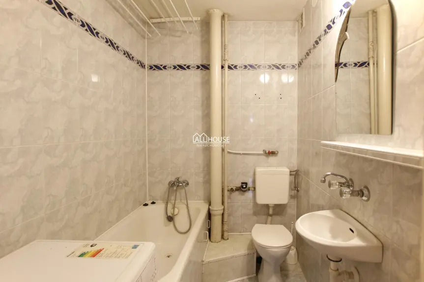 Radom, XV-lecia, 11 Listopada, 2 POKOJE, P:1/10, OS. XV-LECIA